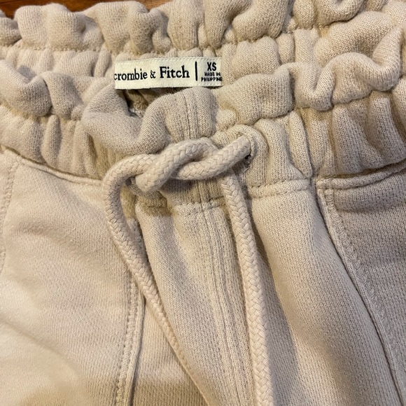 Abercrombie & Fitch cloud jogger. Size xs. - Picture 5 of 6
